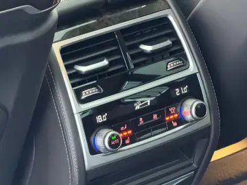 BMW Seria 7 730Ld xDrive MHEV