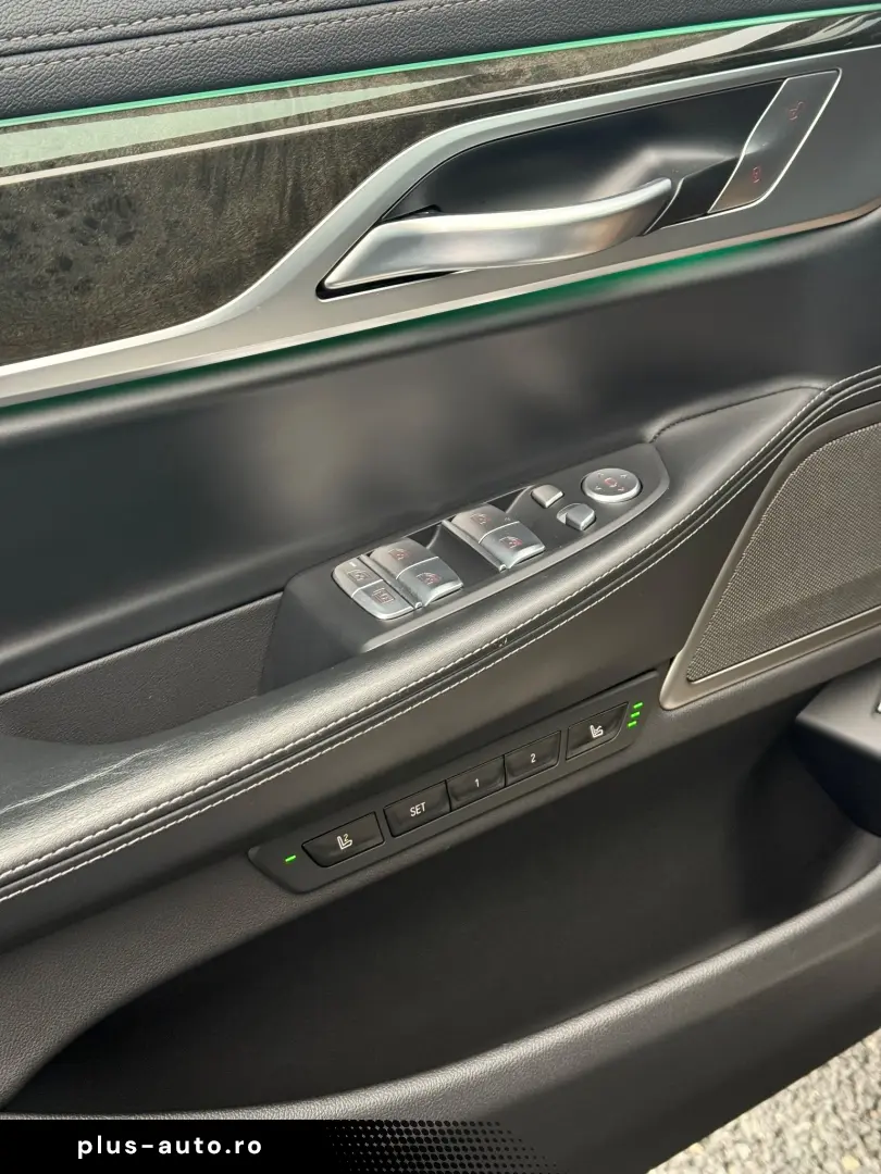 BMW Seria 7 730Ld xDrive MHEV