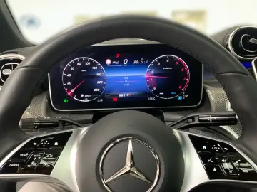 MERCEDES-BENZ GLC 200 4M Coupé  AVANTGARDE AHK MEMO PANO 360