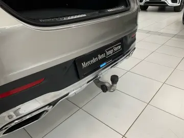 MERCEDES-BENZ GLC 200 4M Coupé  AVANTGARDE AHK MEMO PANO 360