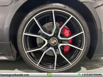 PORSCHE Taycan Performance Plus 93 kWh voll-ausstattung