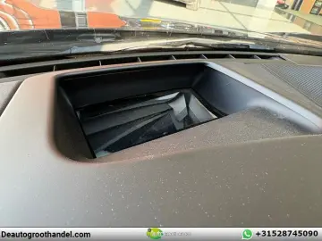 PORSCHE Taycan Performance Plus 93 kWh voll-ausstattung