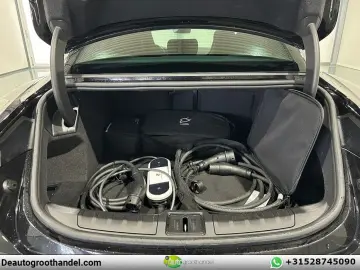 PORSCHE Taycan Performance Plus 93 kWh voll-ausstattung