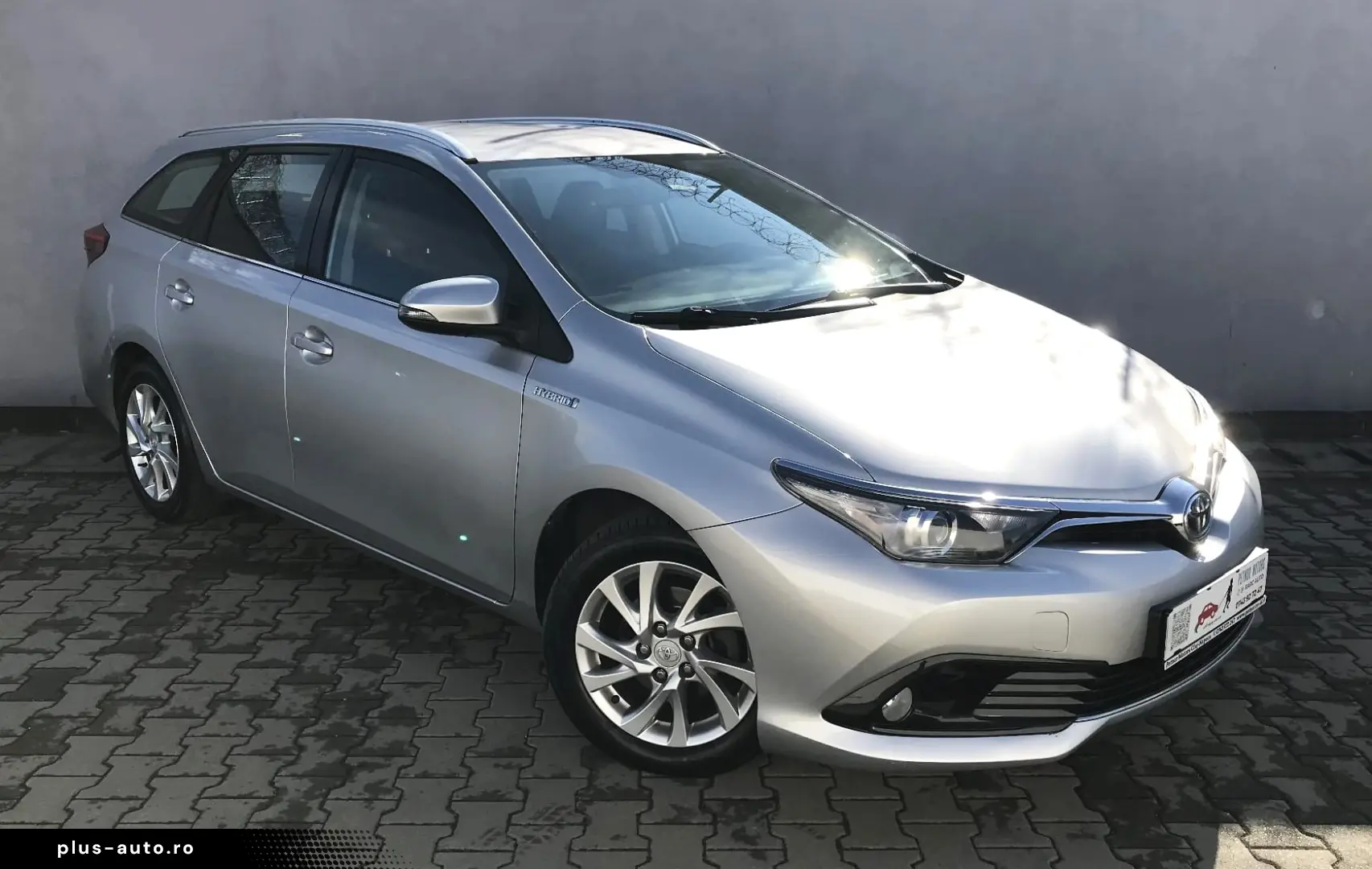 TOYOTA AURIS Touring Sports Business