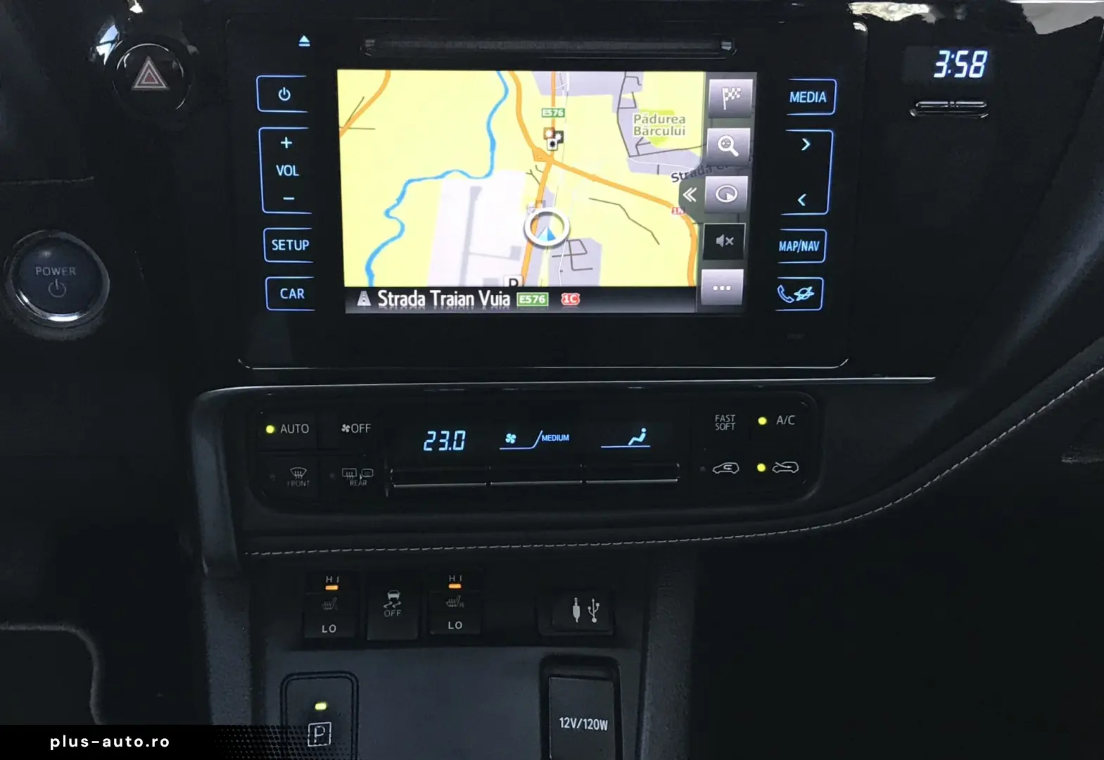 TOYOTA AURIS Touring Sports Business