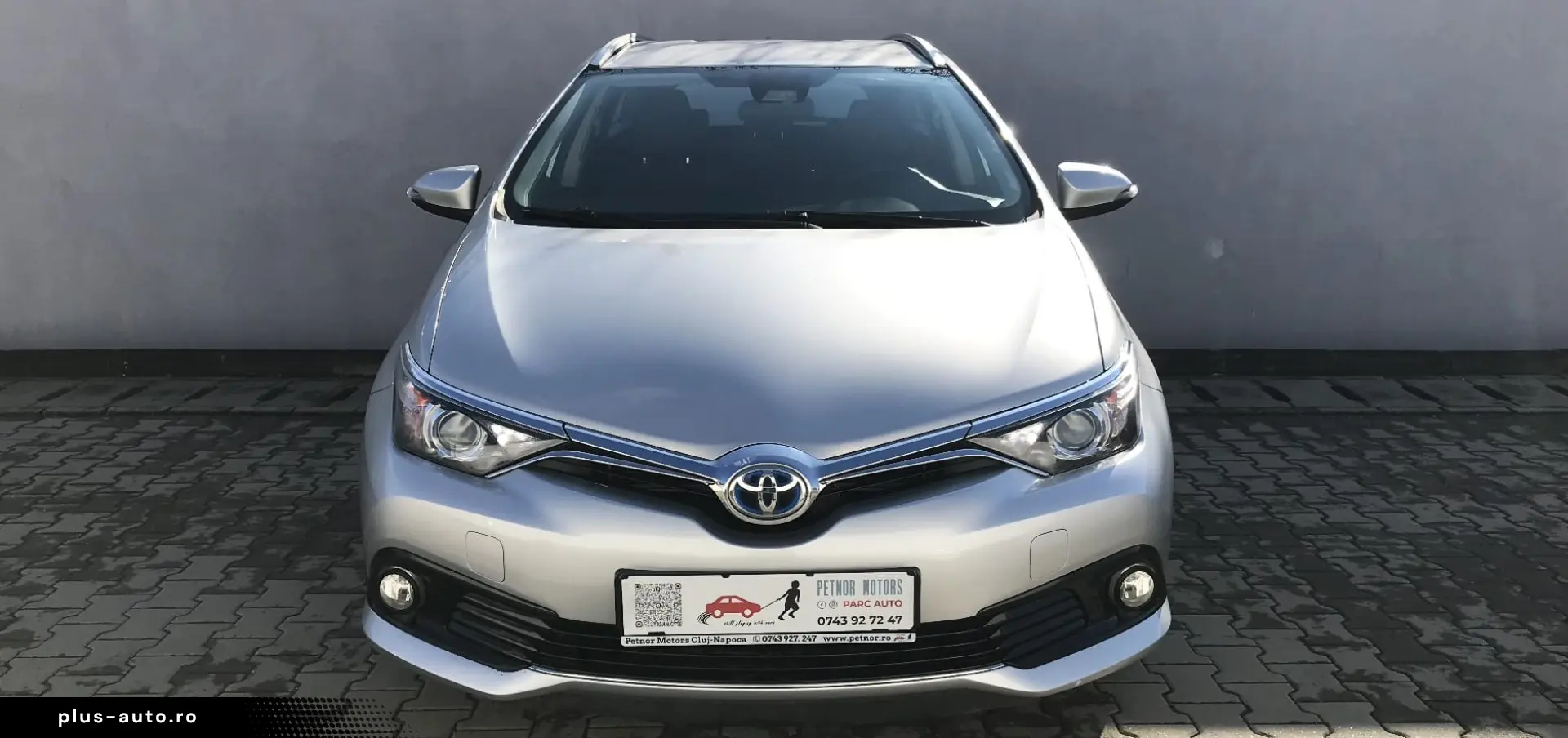 TOYOTA AURIS Touring Sports Business