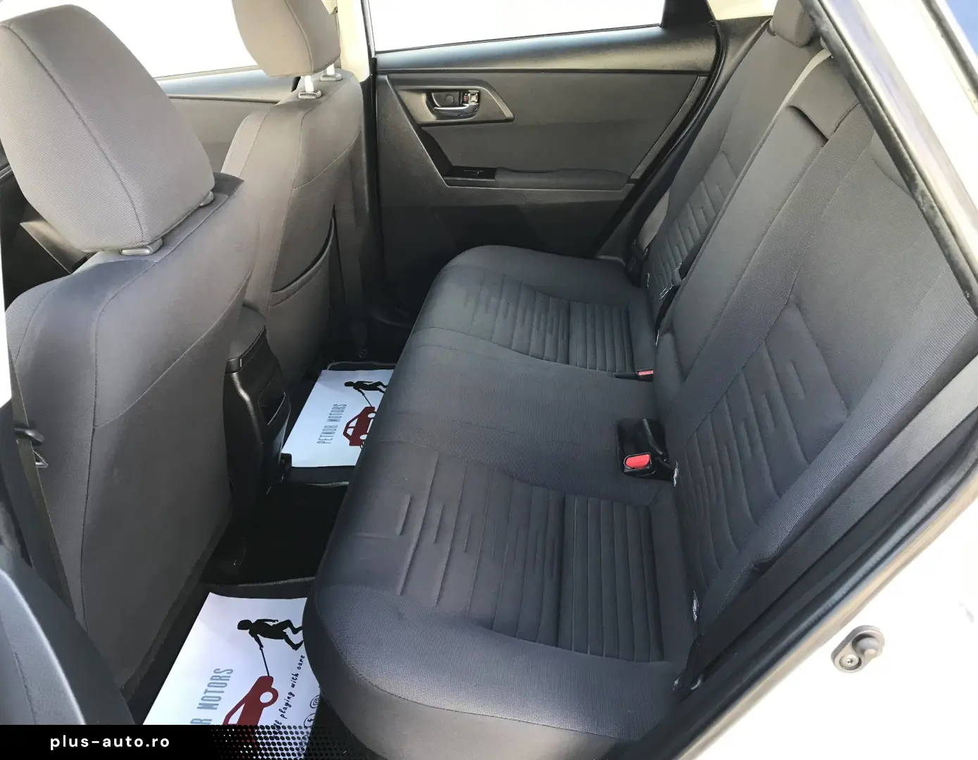 TOYOTA AURIS Touring Sports Business