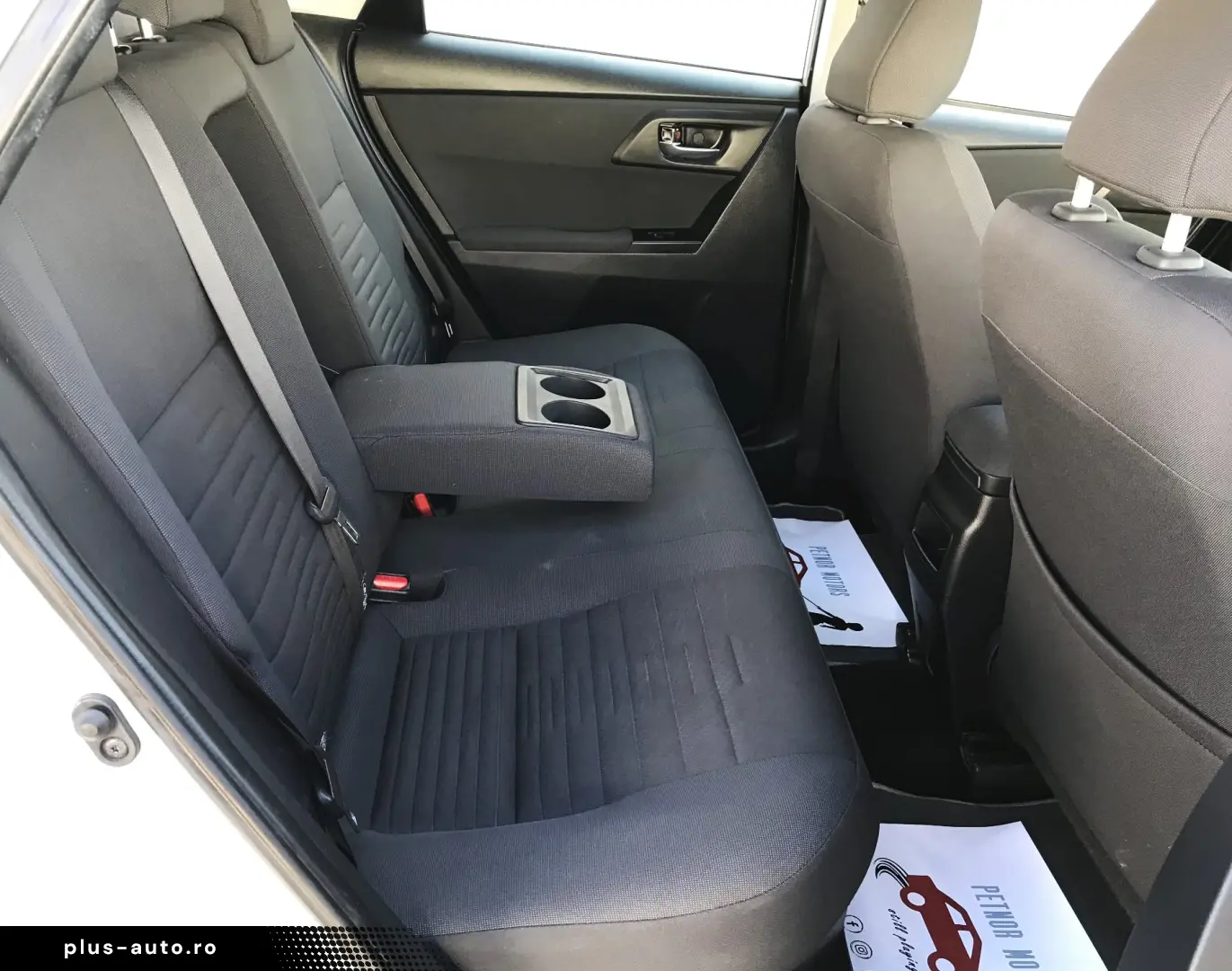 TOYOTA AURIS Touring Sports Business