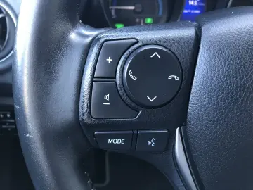 TOYOTA AURIS Touring Sports Business