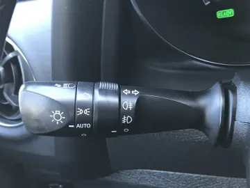 TOYOTA AURIS Touring Sports Business