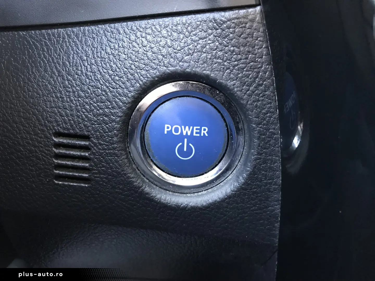 TOYOTA AURIS Touring Sports Business