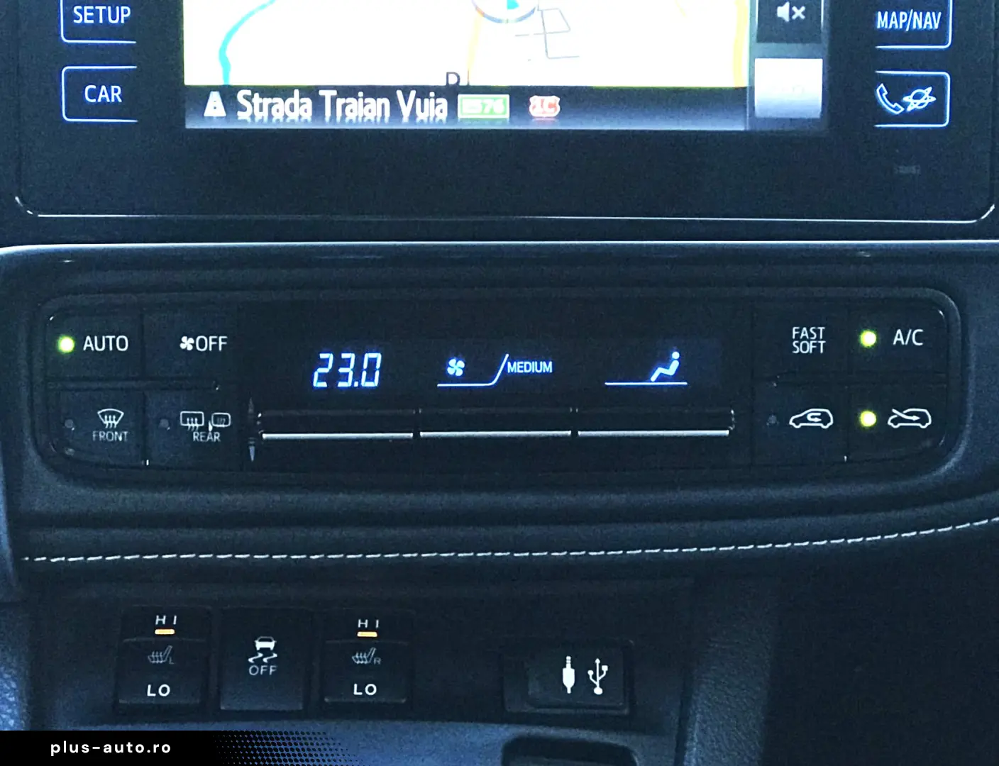 TOYOTA AURIS Touring Sports Business