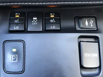 TOYOTA AURIS Touring Sports Business