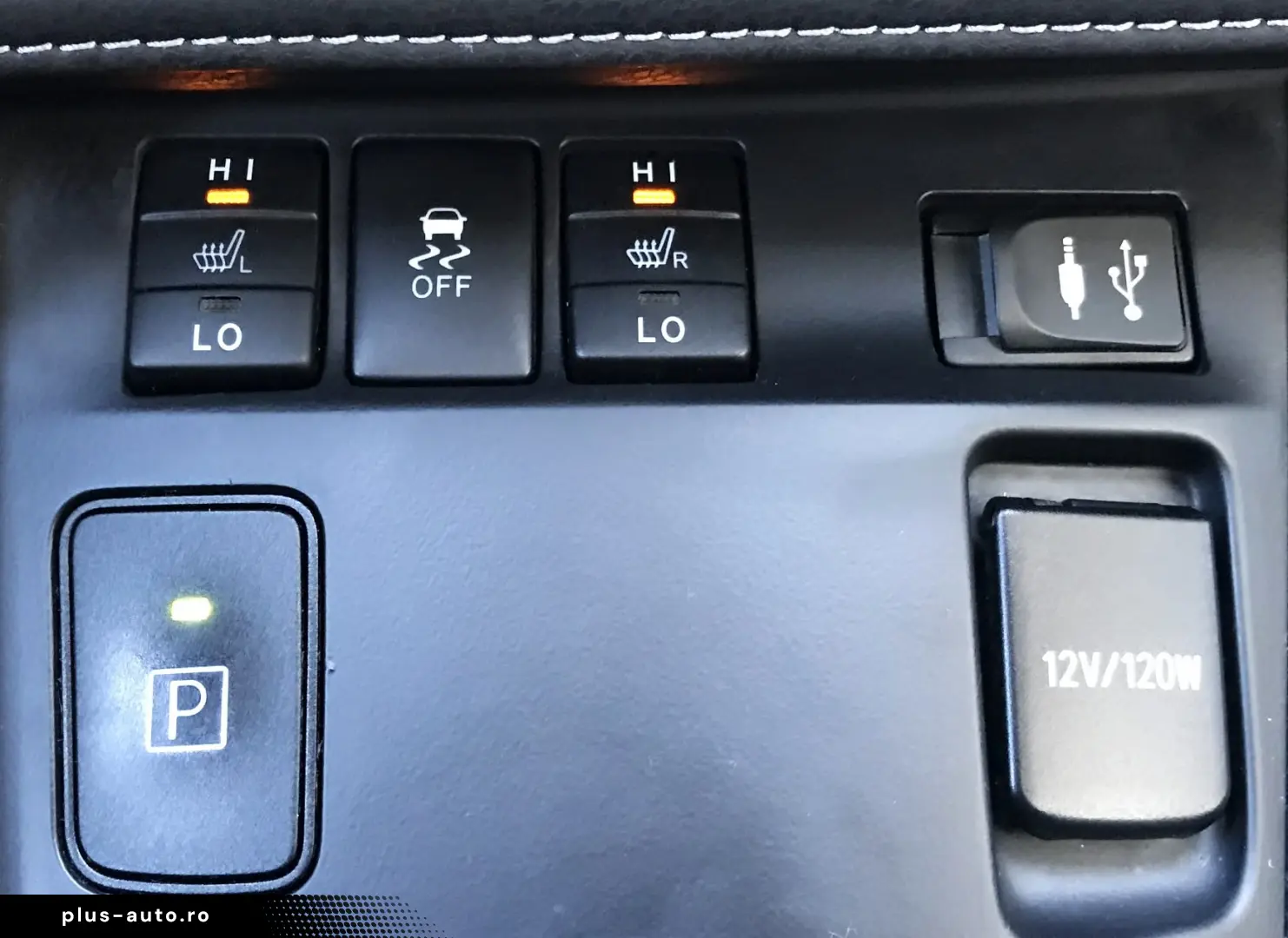 TOYOTA AURIS Touring Sports Business