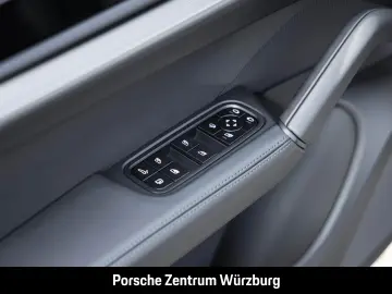 PORSCHE Cayenne E-Hybrid Sportabgas HD-Matrix PASM BOSE