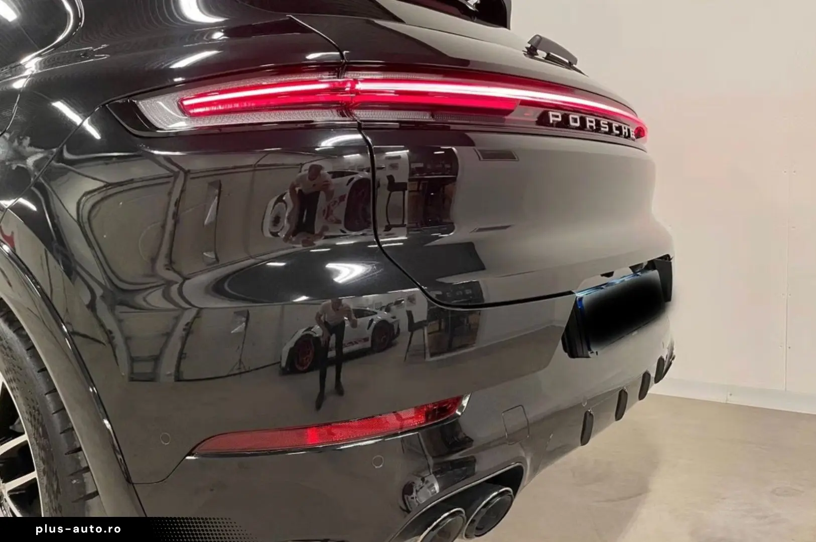 PORSCHE Cayenne E-Hybrid Sport-Design-Paket PANO 360