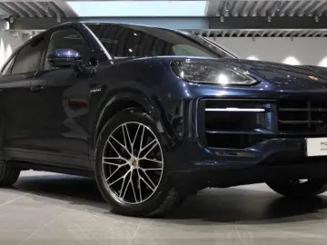 PORSCHE Cayenne Coupe E-Hybrid