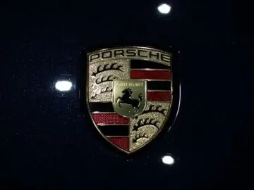 PORSCHE Cayenne Coupe E-Hybrid