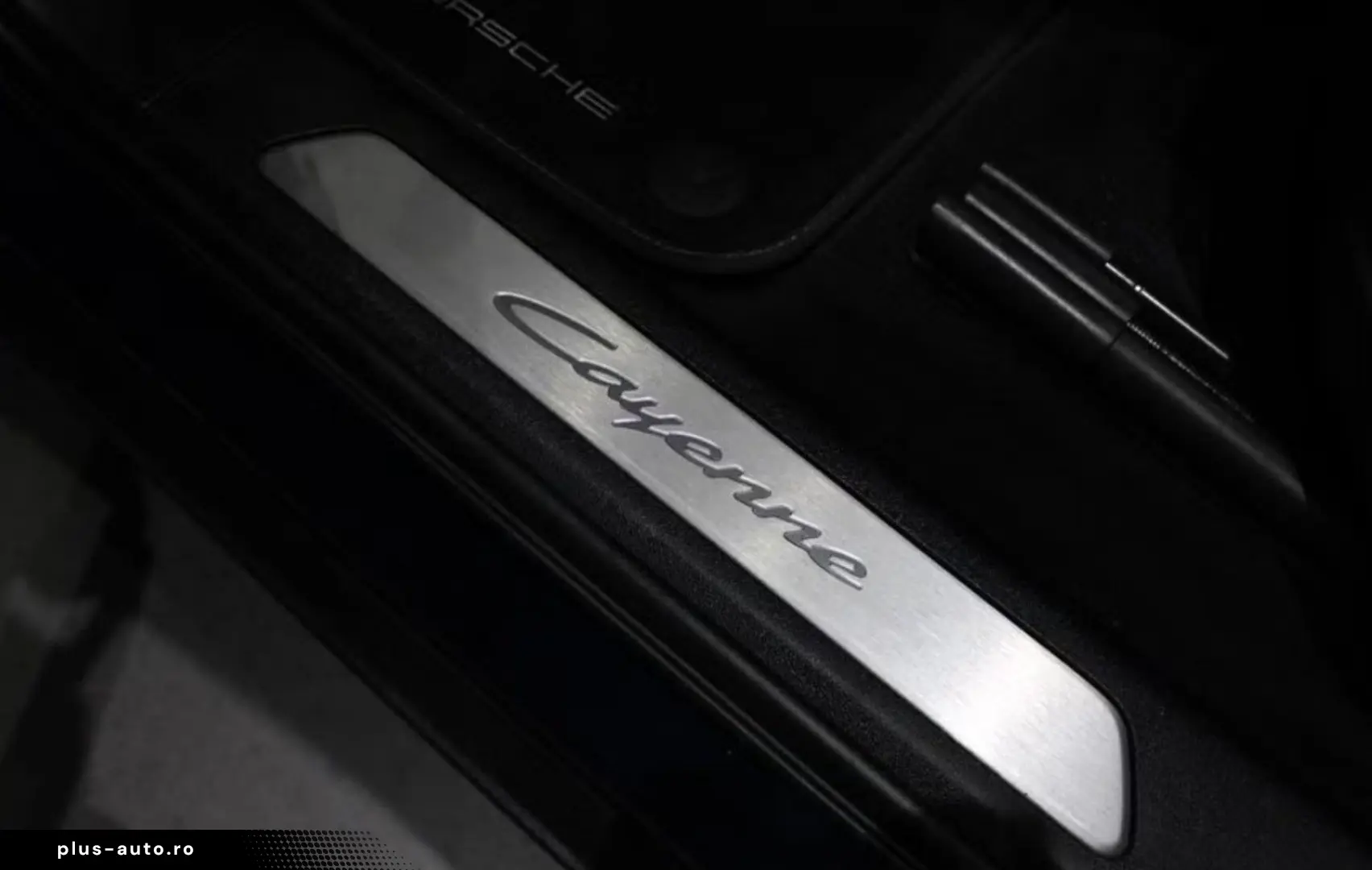 PORSCHE Cayenne Coupe E-Hybrid