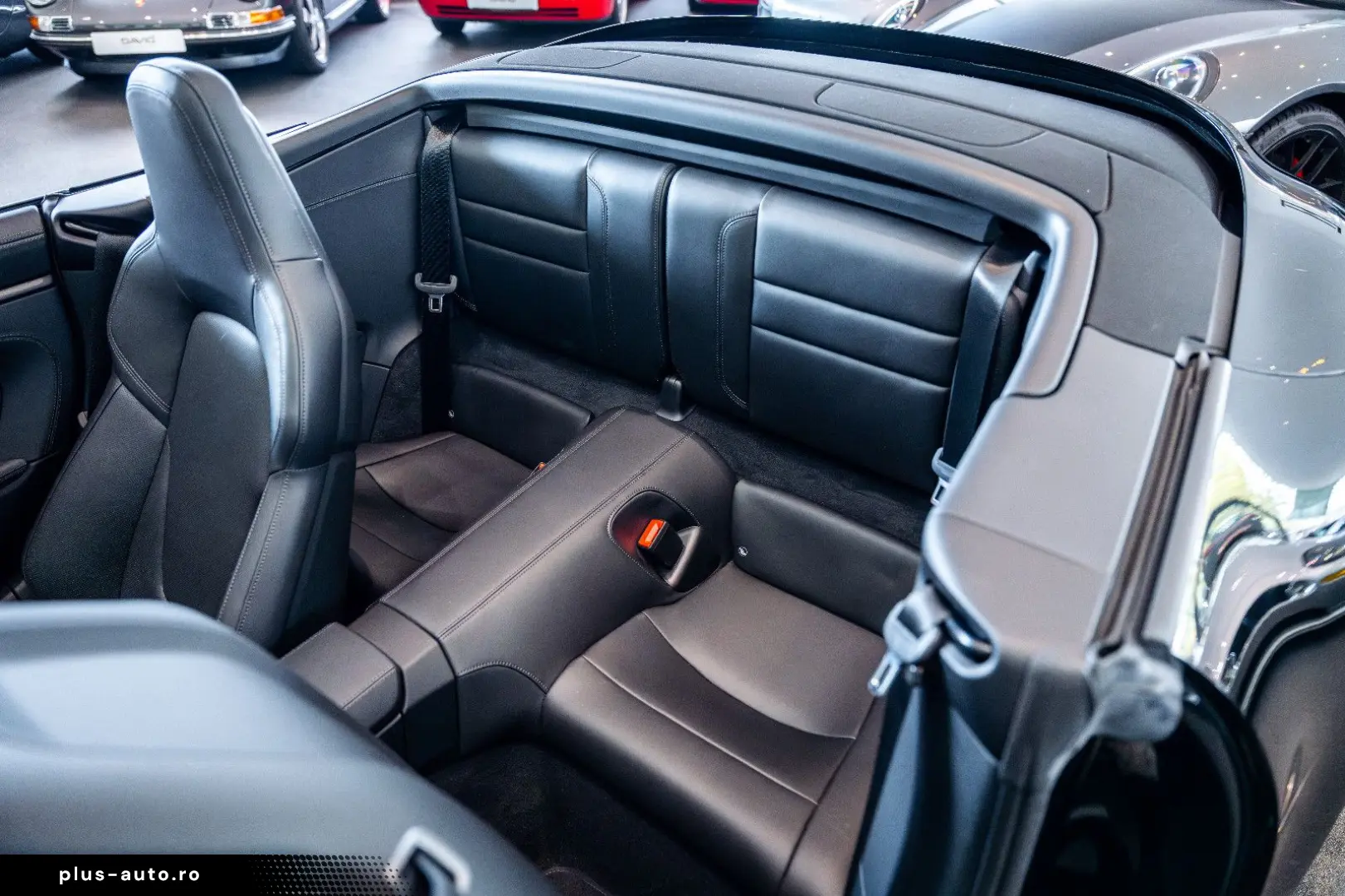 PORSCHE 911 Carrera 4 GTS Cabriolet VAT Lift Bose