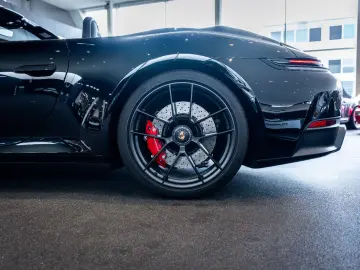 PORSCHE 911 Carrera 4 GTS Cabriolet VAT Lift Bose