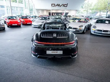 PORSCHE 911 Carrera 4 GTS Cabriolet VAT Lift Bose