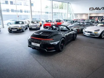 PORSCHE 911 Carrera 4 GTS Cabriolet VAT Lift Bose