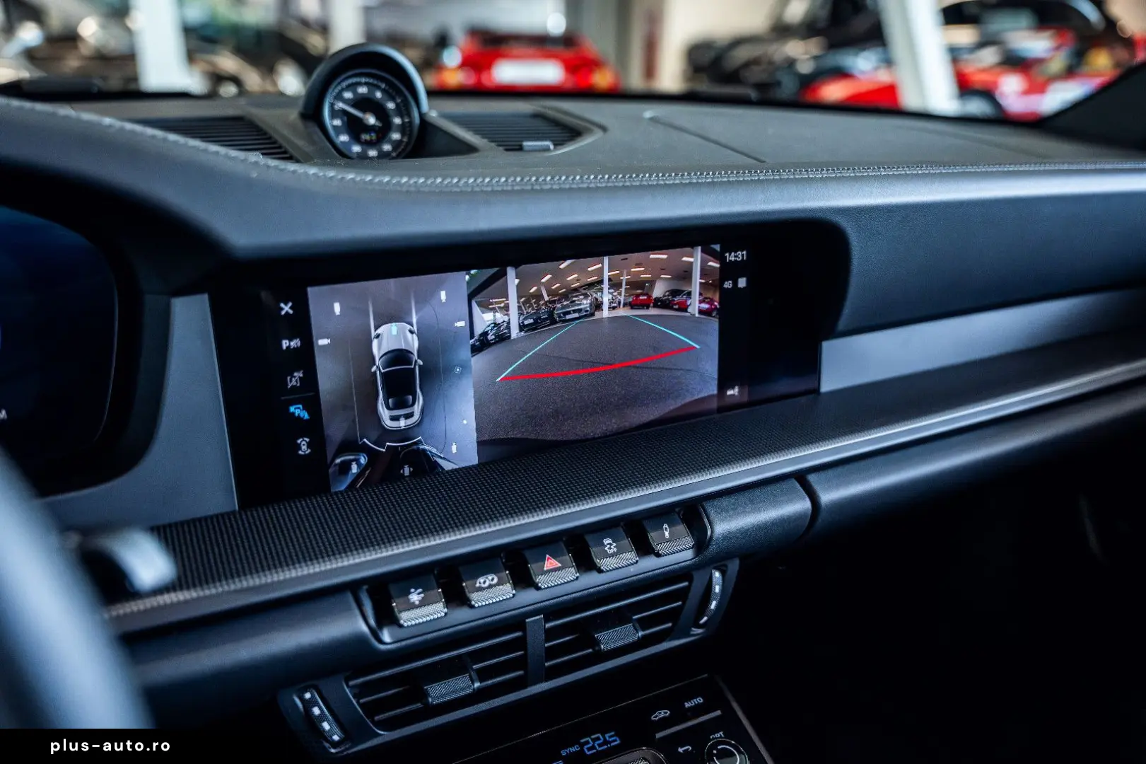 PORSCHE 911 Carrera 4 GTS Cabriolet VAT Lift Bose