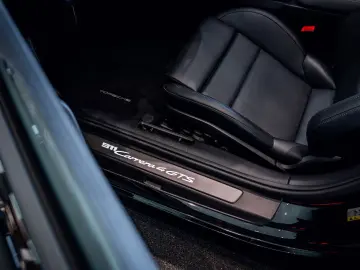 PORSCHE 911 Carrera 4 GTS Cabriolet VAT Lift Bose