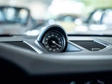 PORSCHE 911 Carrera 4 GTS Cabriolet VAT Lift Bose