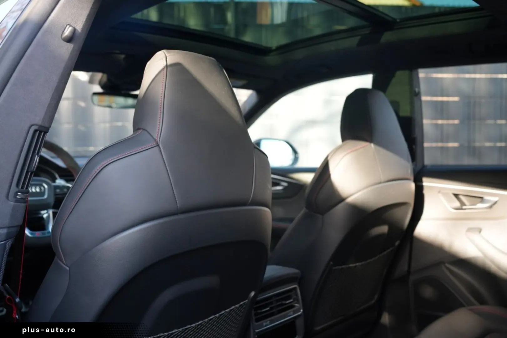 AUDI RS Q8 4.0 TFSI quattro CARBON EXCLUSIVE NIGHTVIS