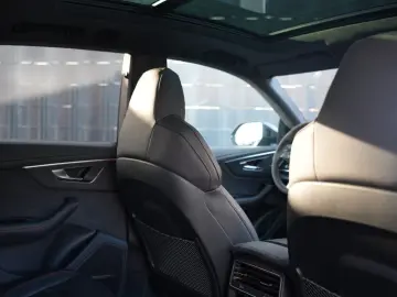 AUDI RS Q8 4.0 TFSI quattro CARBON EXCLUSIVE NIGHTVIS