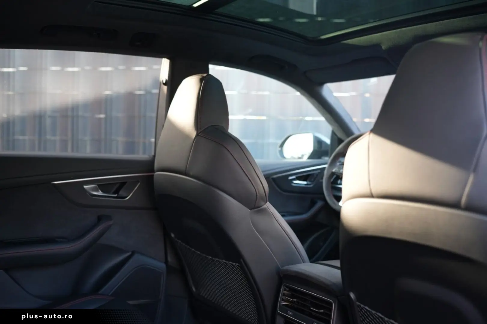 AUDI RS Q8 4.0 TFSI quattro CARBON EXCLUSIVE NIGHTVIS