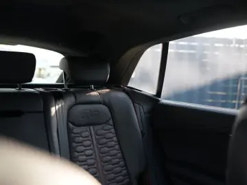 AUDI RS Q8 4.0 TFSI quattro CARBON EXCLUSIVE NIGHTVIS