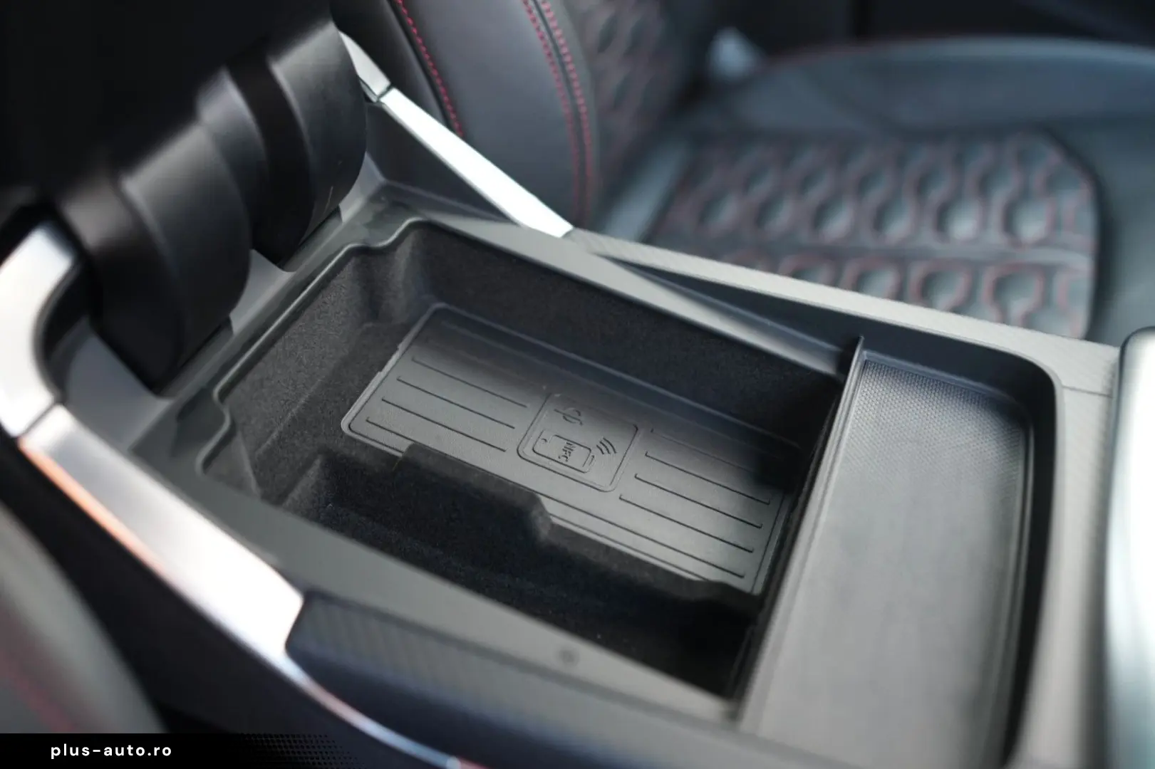 AUDI RS Q8 4.0 TFSI quattro CARBON EXCLUSIVE NIGHTVIS