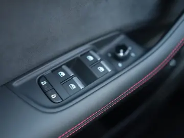 AUDI RS Q8 4.0 TFSI quattro CARBON EXCLUSIVE NIGHTVIS