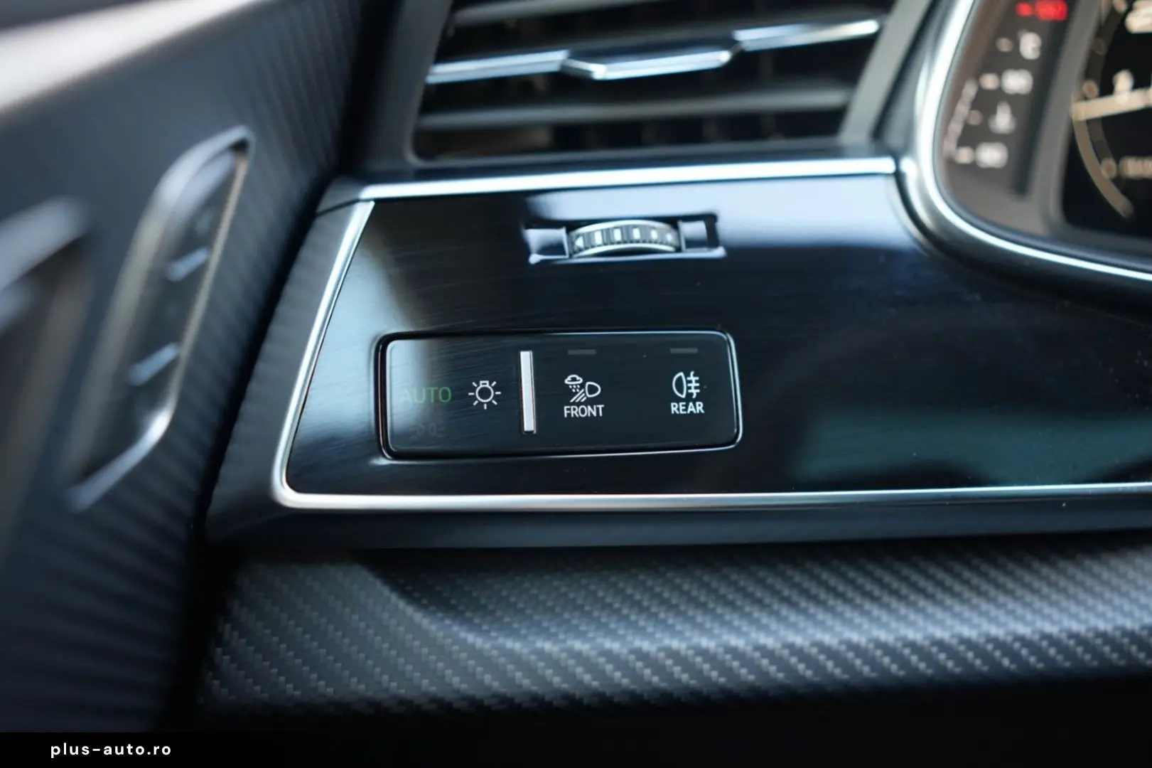 AUDI RS Q8 4.0 TFSI quattro CARBON EXCLUSIVE NIGHTVIS