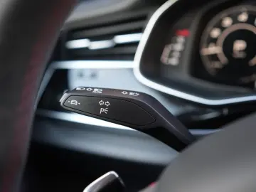 AUDI RS Q8 4.0 TFSI quattro CARBON EXCLUSIVE NIGHTVIS