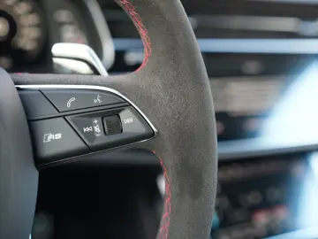 AUDI RS Q8 4.0 TFSI quattro CARBON EXCLUSIVE NIGHTVIS