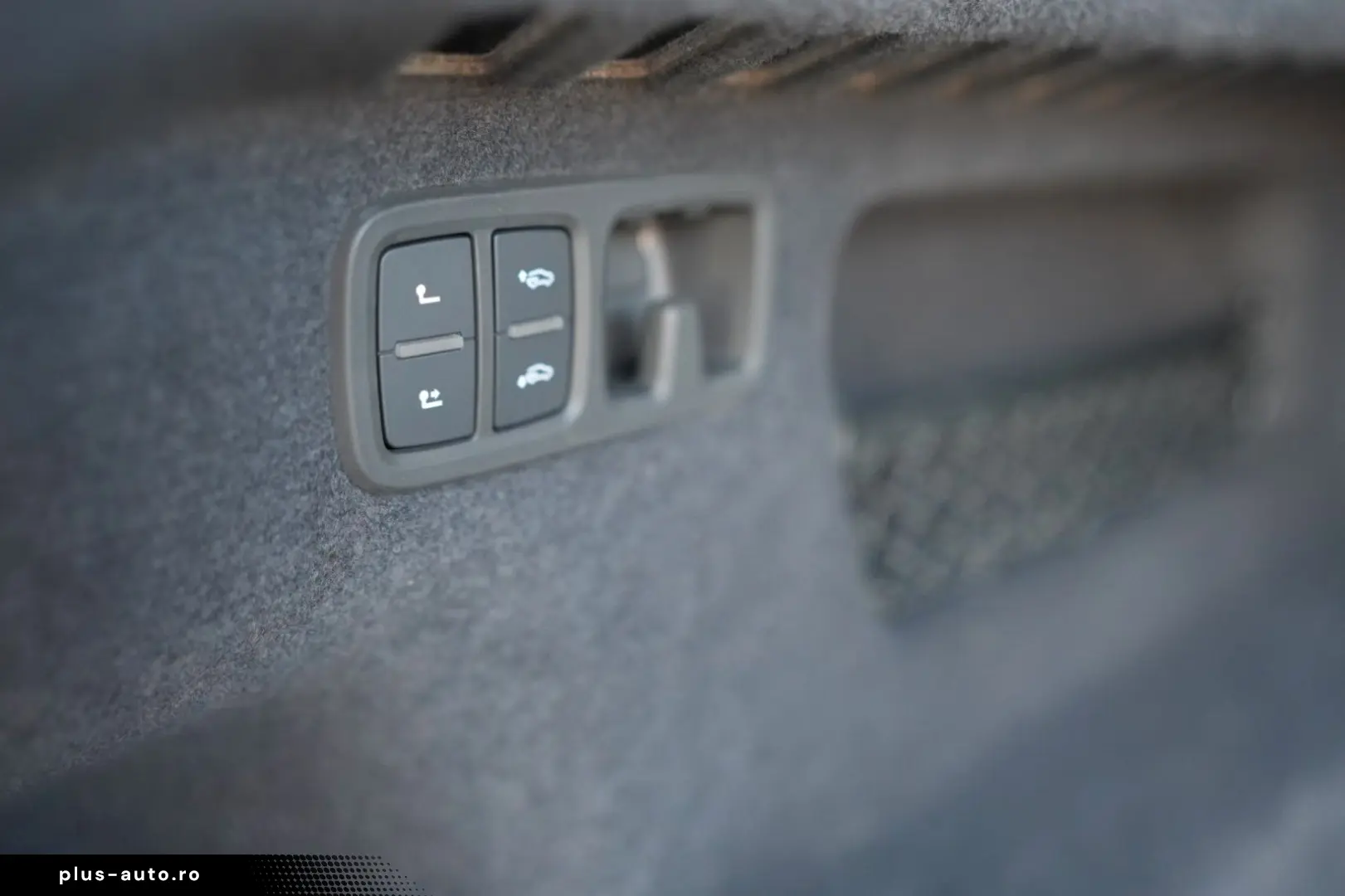 AUDI RS Q8 4.0 TFSI quattro CARBON EXCLUSIVE NIGHTVIS