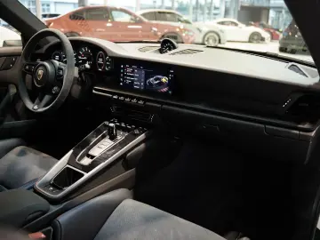 PORSCHE 911 (992) Carrera GTS  918 Sitze Carbondach  1.H