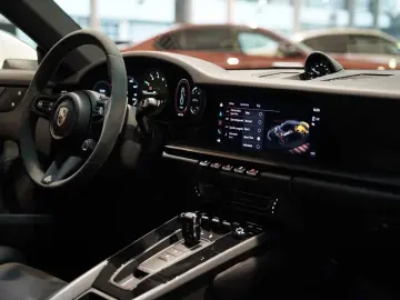 PORSCHE 911 (992) Carrera GTS  918 Sitze Carbondach  1.H