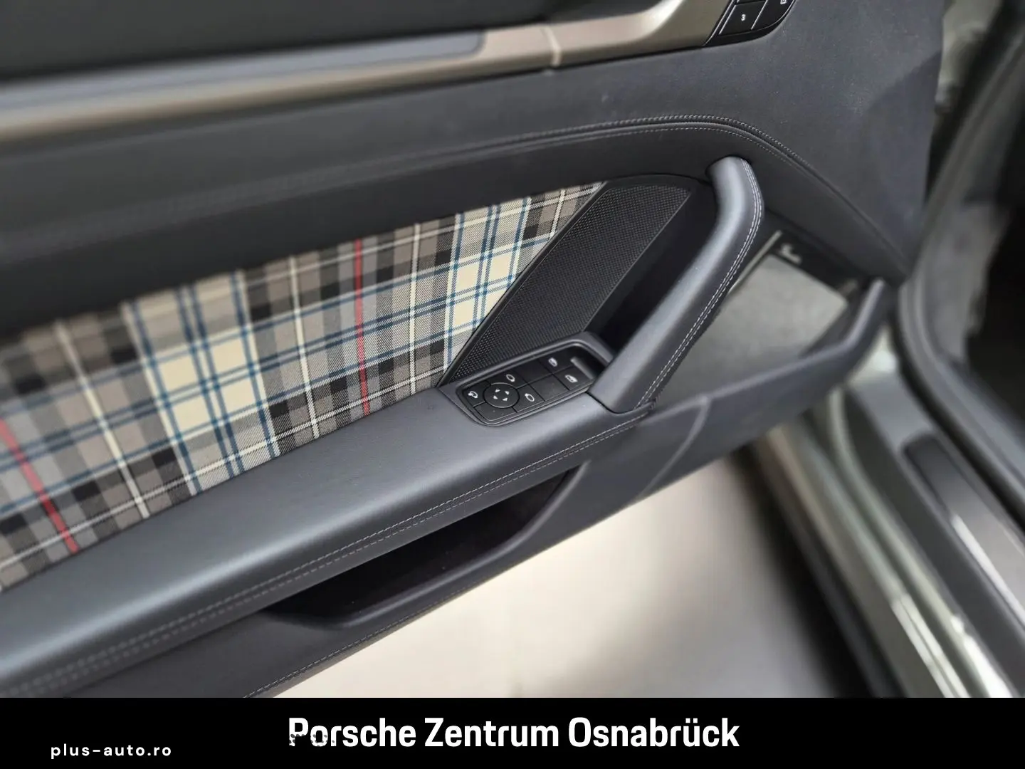 PORSCHE 992 (911) Turbo 50 Jahre Glasdach Burmester Inno