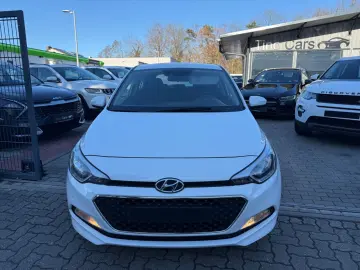 HYUNDAI i20 Trend Sport 1.Hand Tuv neu 1.Jahr Garantie