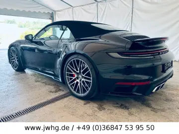 PORSCHE 911 Turbo Cabrio 1. HAND UNFALLFREI BOSE PASM
