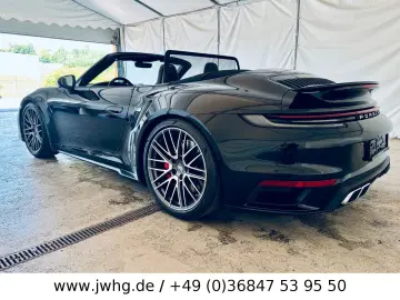 PORSCHE 911 Turbo Cabrio 1. HAND UNFALLFREI BOSE PASM