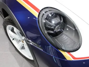 PORSCHE 911 992 Dakar