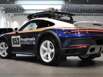 PORSCHE 911 992 Dakar