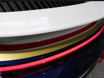 PORSCHE 911 992 Dakar