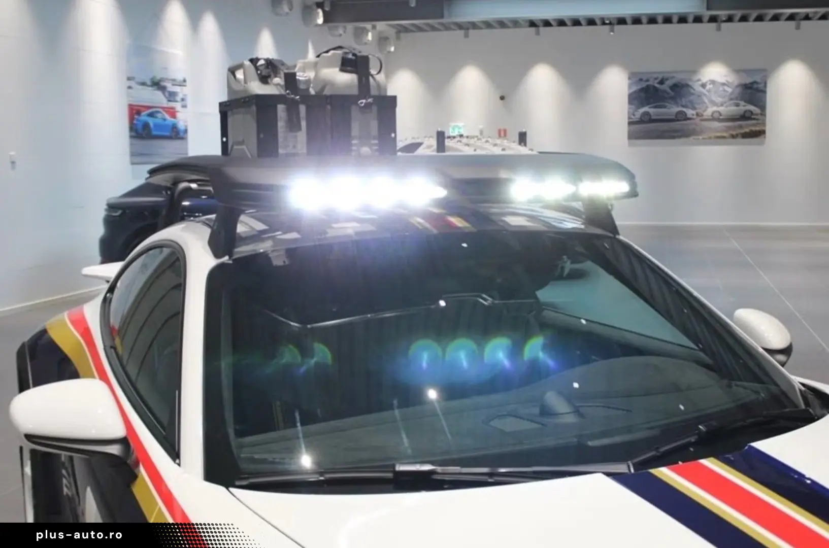 PORSCHE 911 992 Dakar